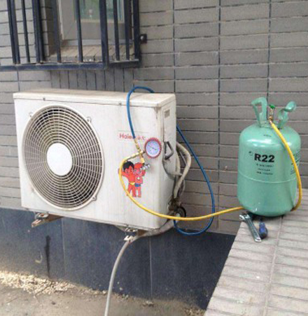 天等空调加氟